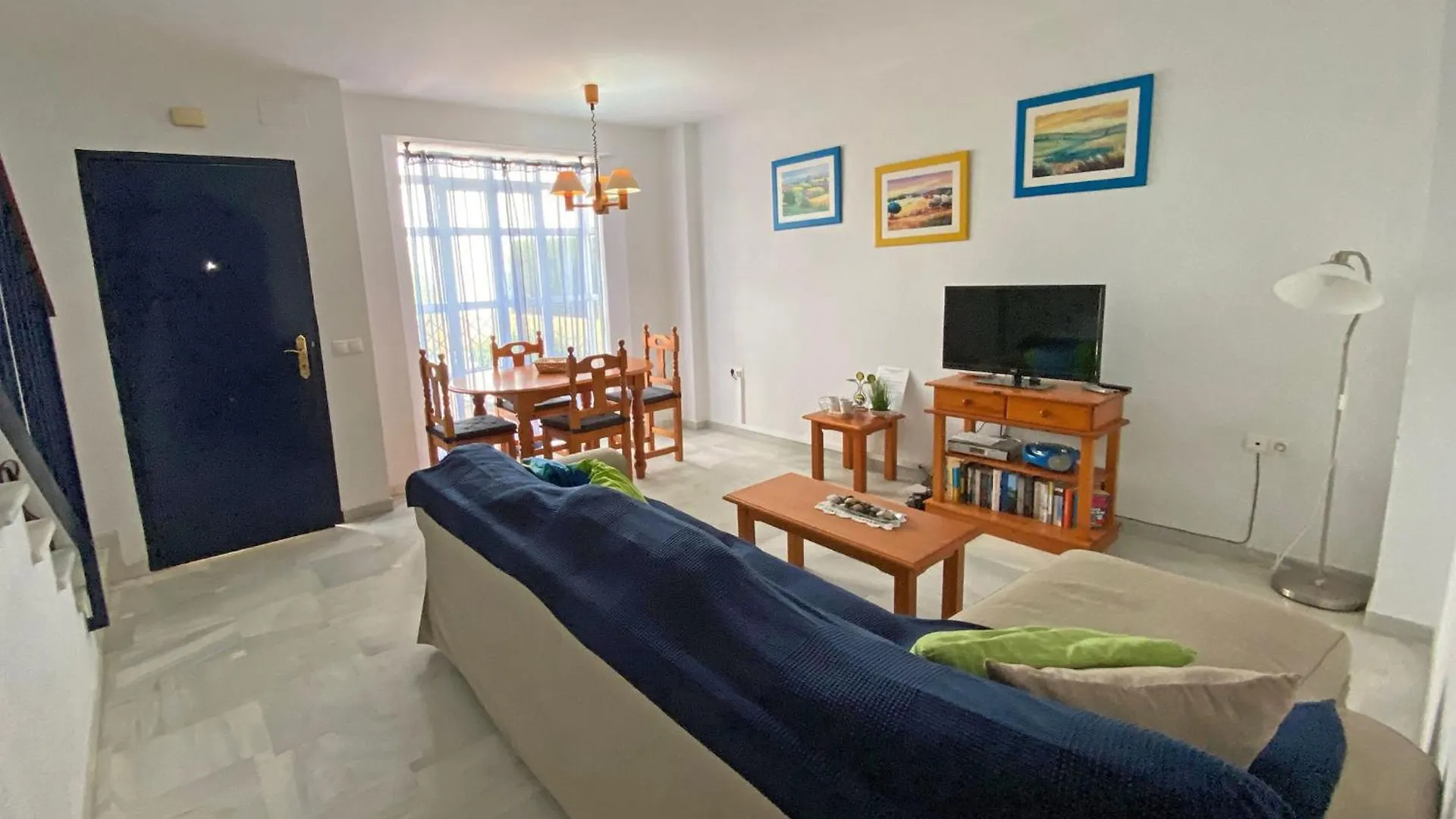 Huerta Enmedio 15 Terraced House In Tranquil Location In Conil Center Sleeps 4 Villa Conil De La Frontera Holiday home